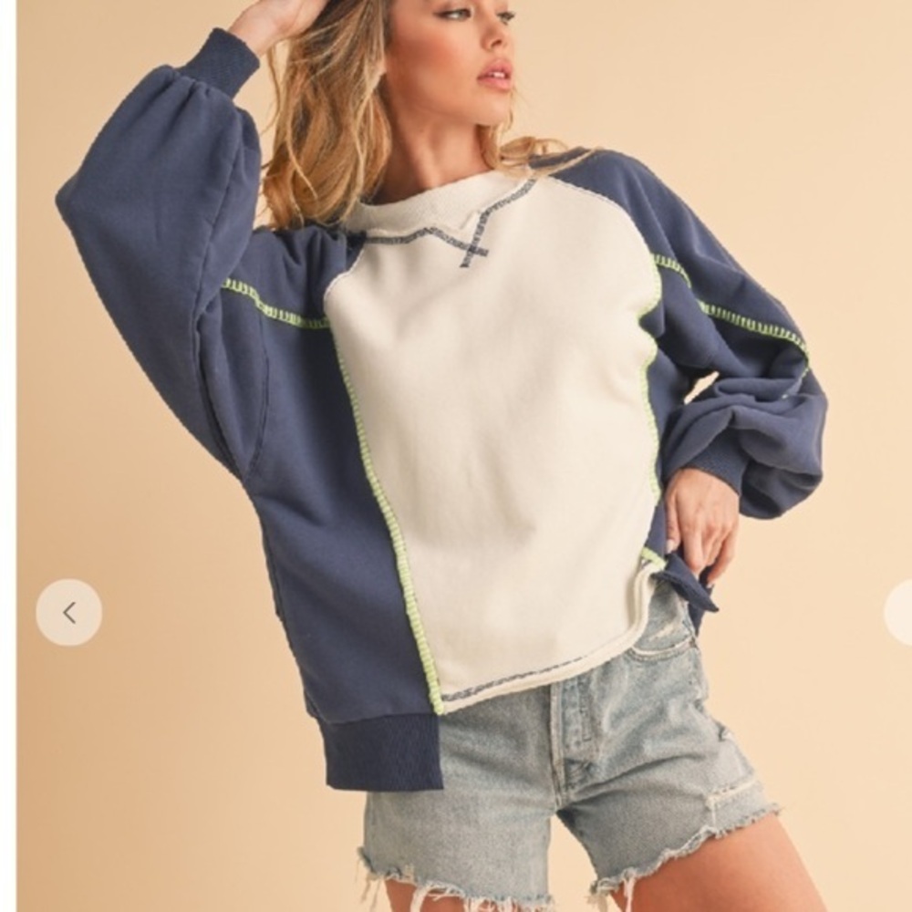 Aemi & Co -Nya Color-block Sweater